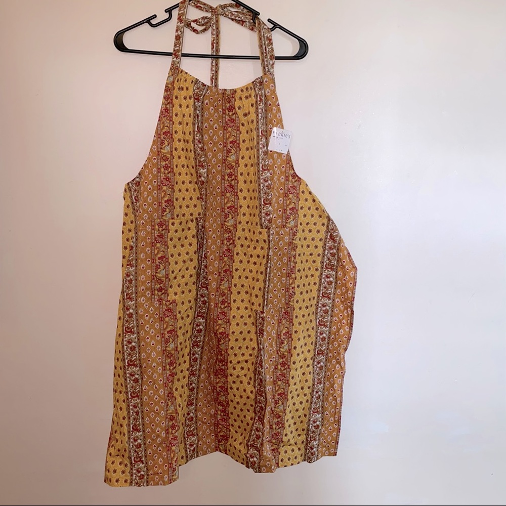 Fabric’s Japan Tie in Back Kitchen Apron with pockets (NEW WITH TAGS)